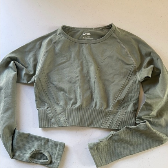 AYBL Tops - Aybl seamless workout top in a size small